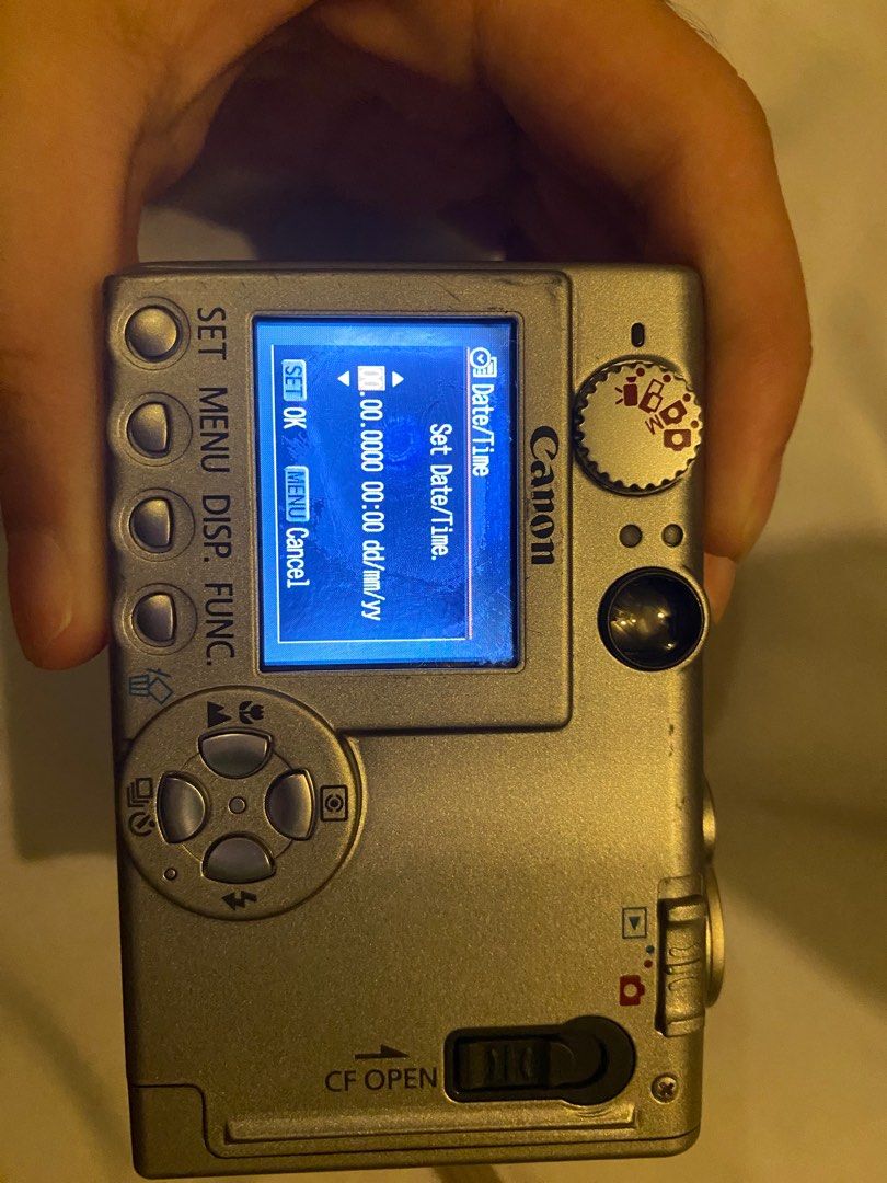 CANON DIGITAL IXUS 400, Photography, Cameras on Carousell