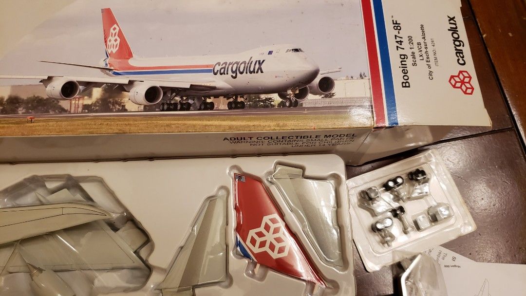 Cargolux Boeing 747-800F, 興趣及遊戲, 玩具& 遊戲類- Carousell