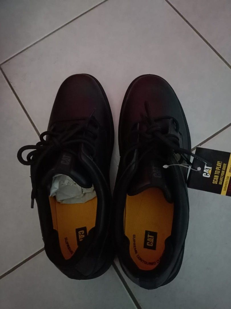 Cat footwear deals customer service