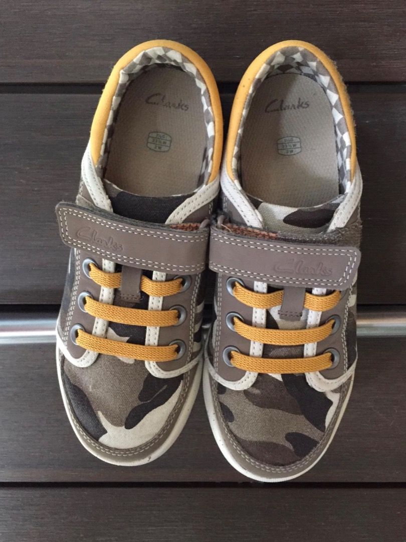 Clarks camo shoes outlet