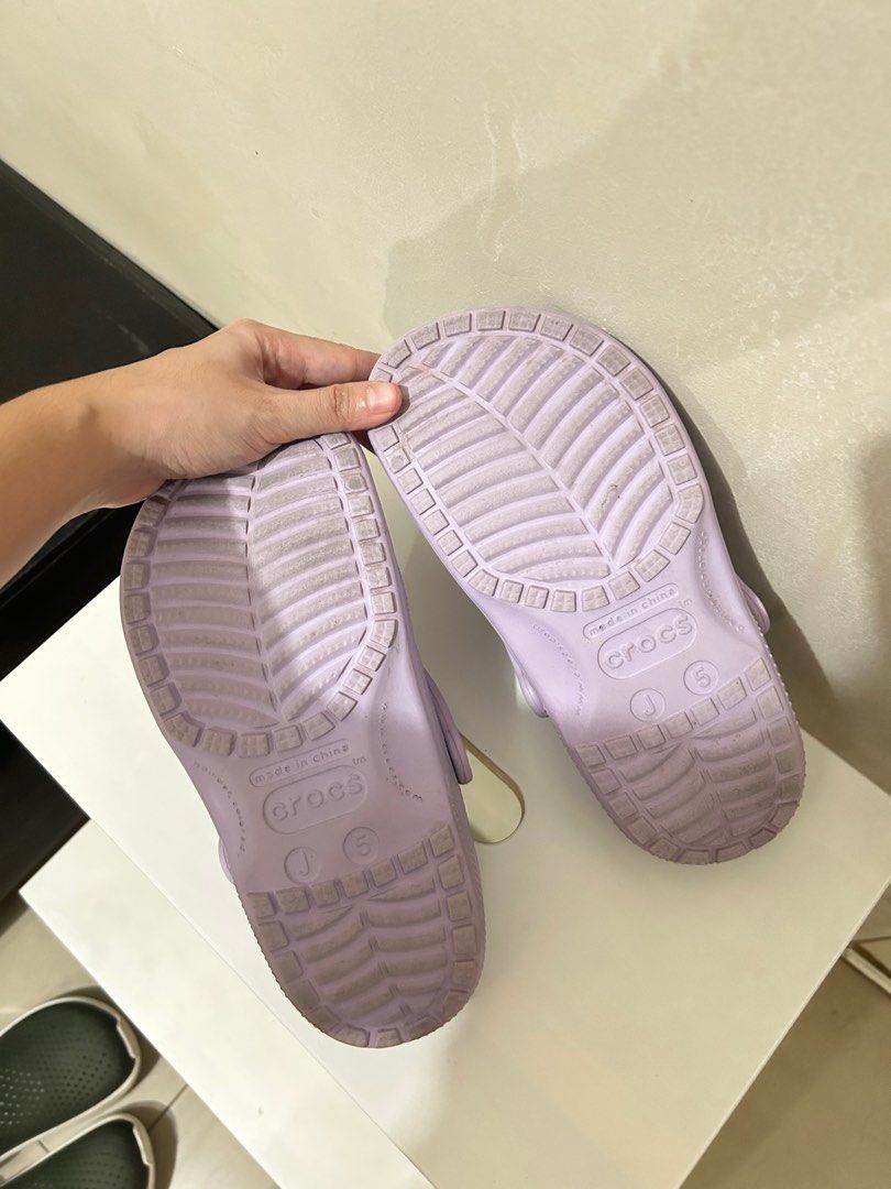 classic crocs lavender
