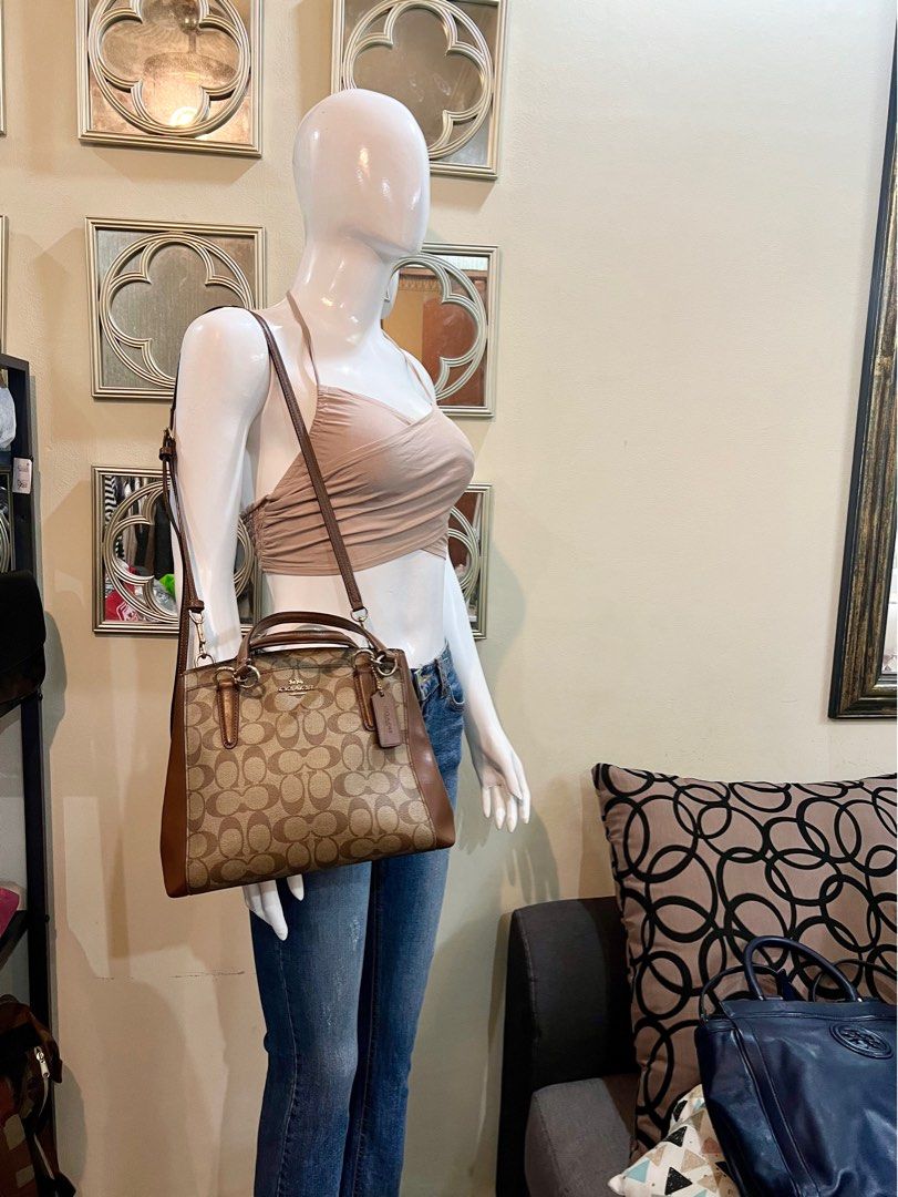 Minetta crossbody in signature leather shop