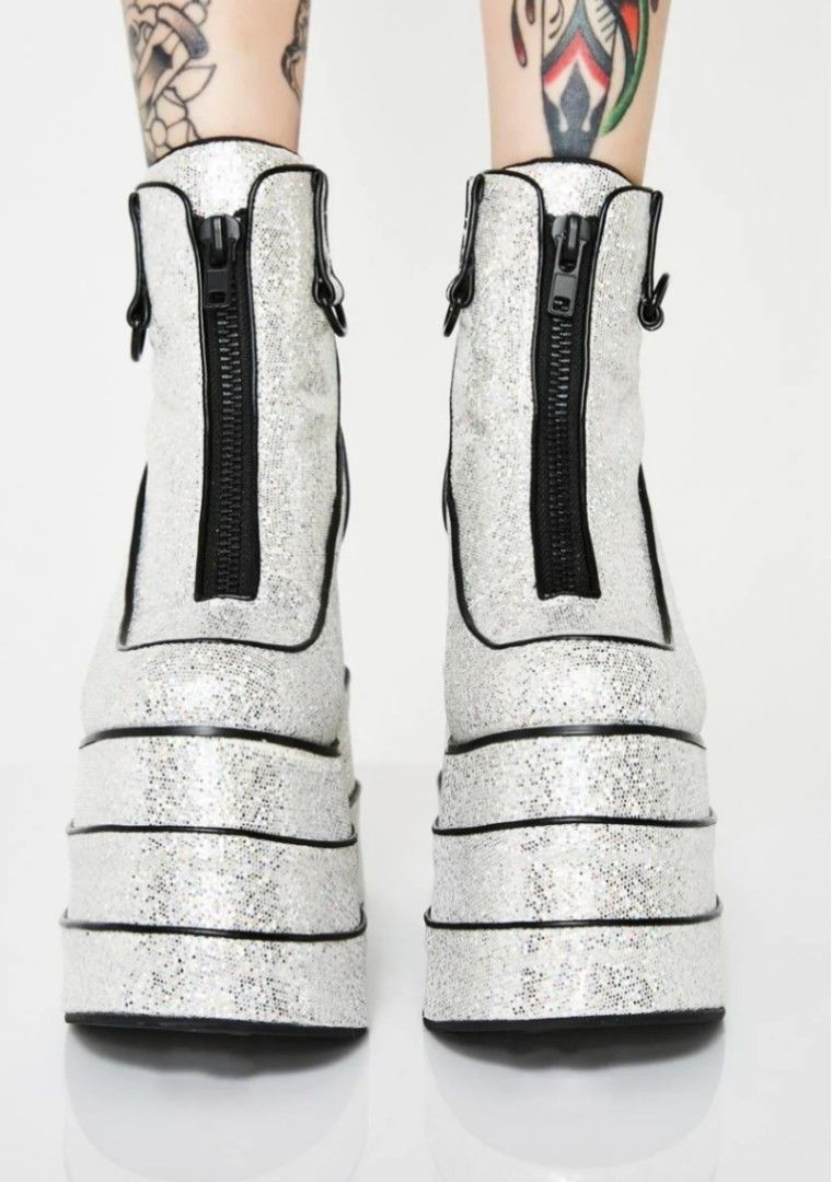 Dollskill Club Exx Discotheque Glitter Silver Platform Boots, Women's  Fashion, Footwear, Boots on Carousell