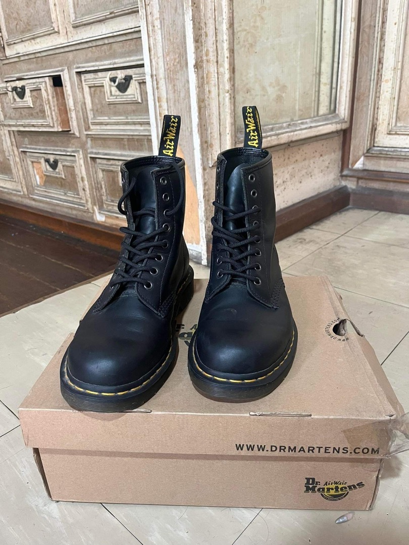 Dr. Martens Boots US 9 Mens, Men's Fashion, Footwear, Boots on Carousell