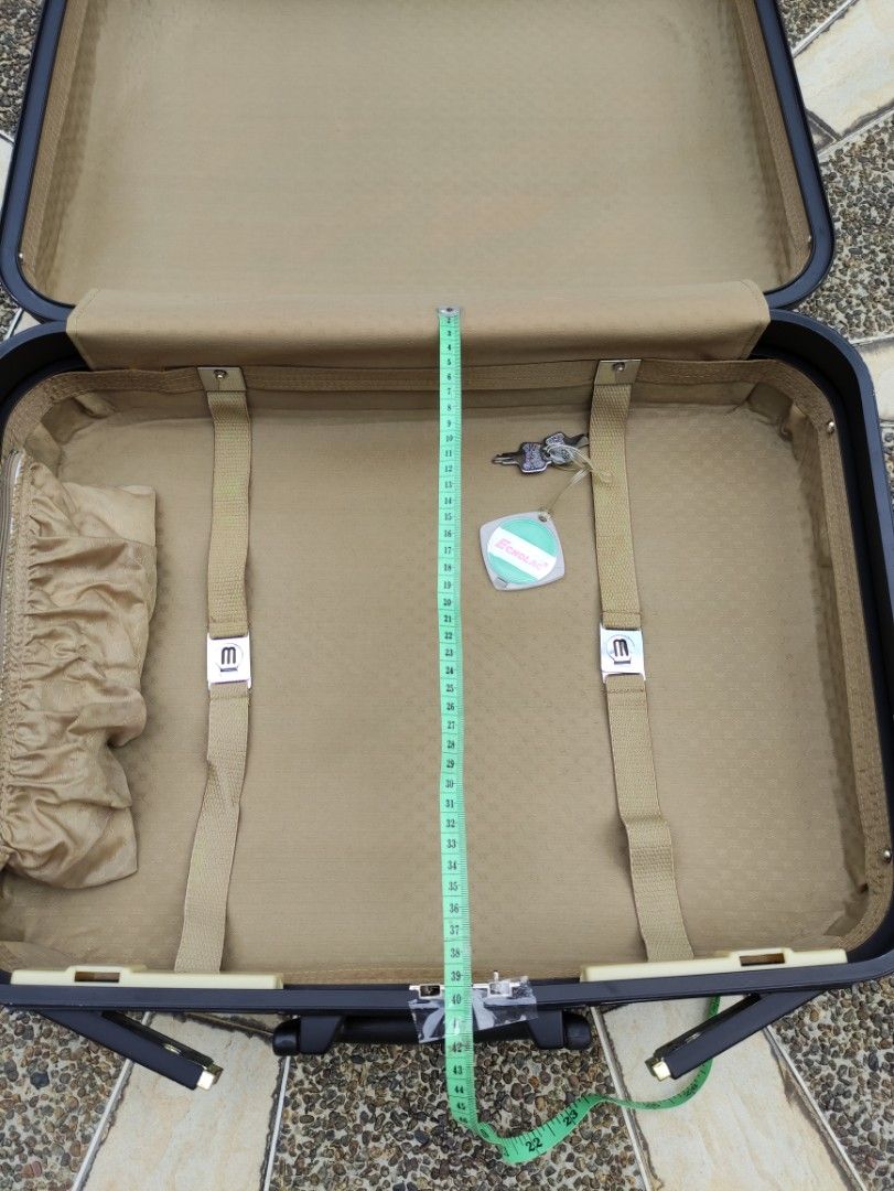 Echolac Vintage Briefcase With Numbers & 2 keys locked., Men's Fashion