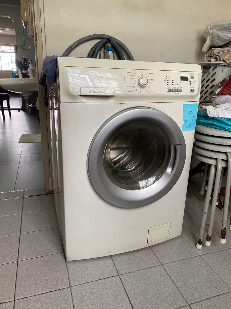 Electrolux wash and dry, TV & Home Appliances, Washing Machines and