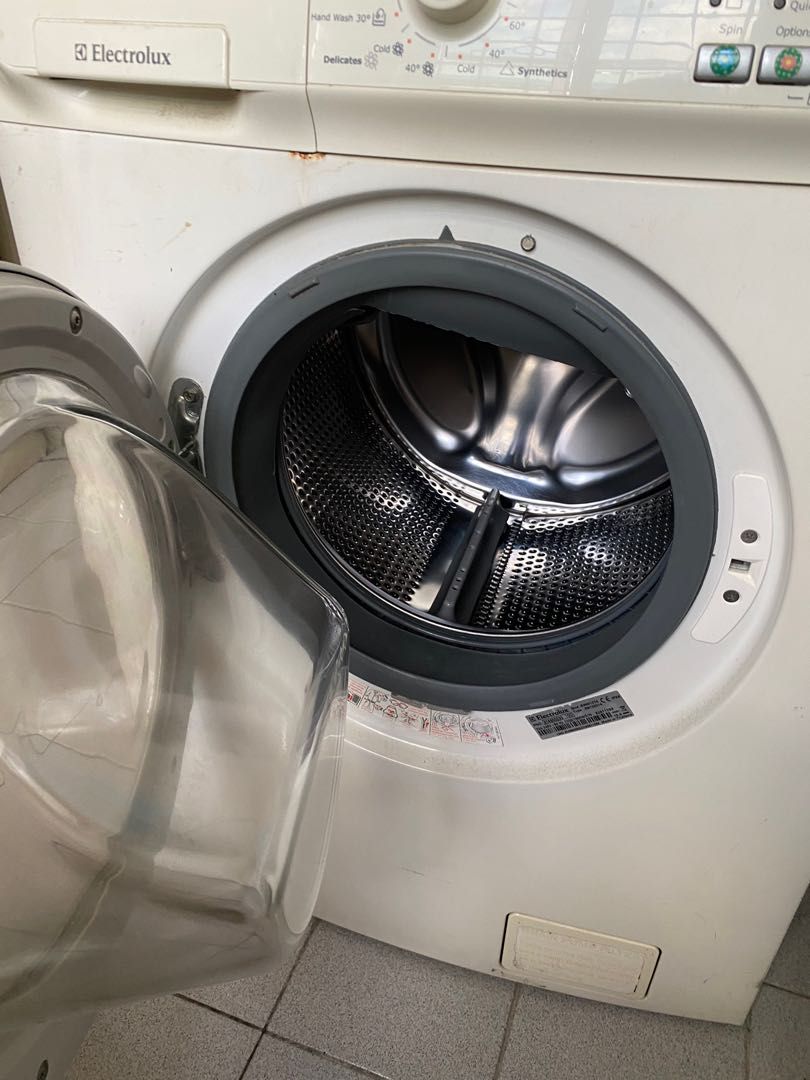 Electrolux wash and dry, TV & Home Appliances, Washing Machines and