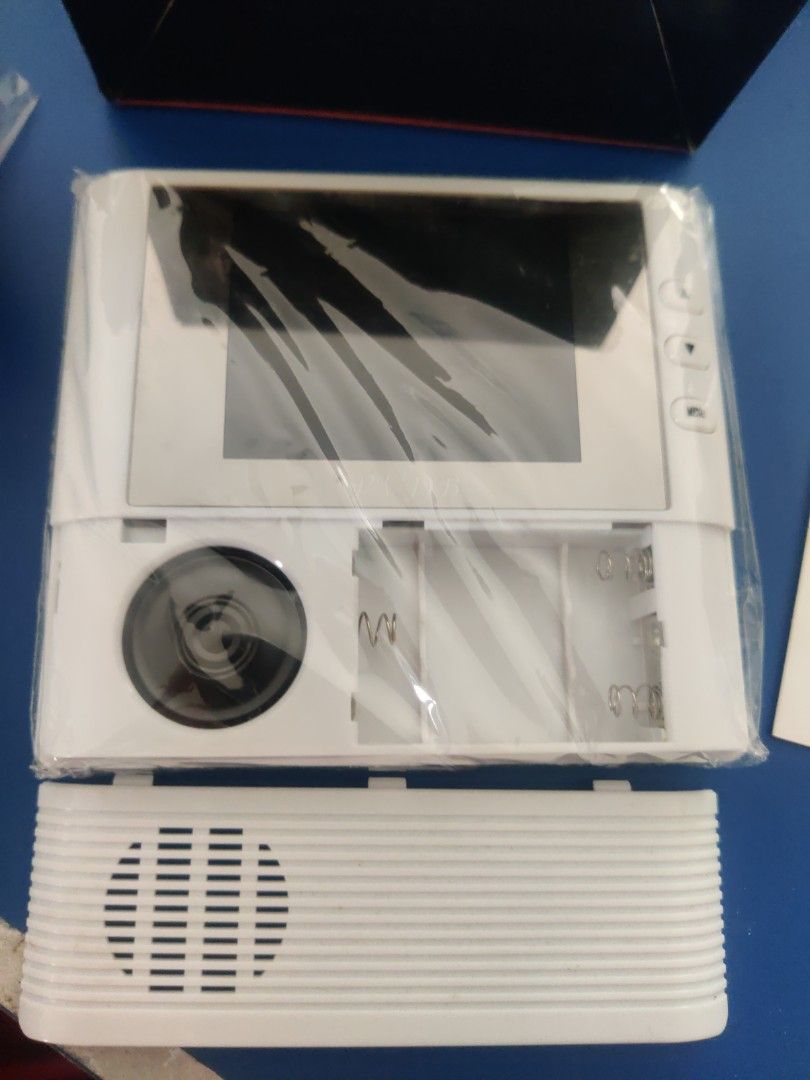 Electronic peephole viewer, Furniture & Home Living, Security & Locks