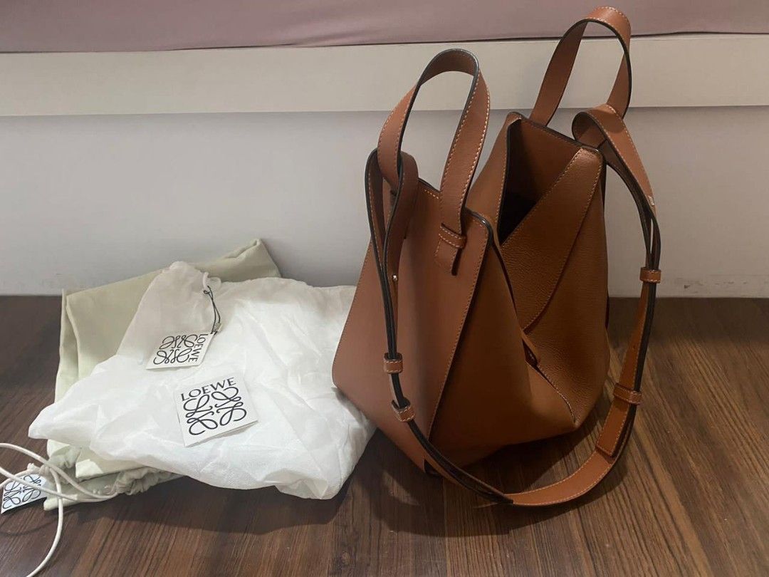 Fast Sale Preloved Loewe Hammock Small Tan 2020 With tag care card dustbag and copy receipt multi Nett Exclude ongkir Barang Mewah Tas Dompet di Carousell