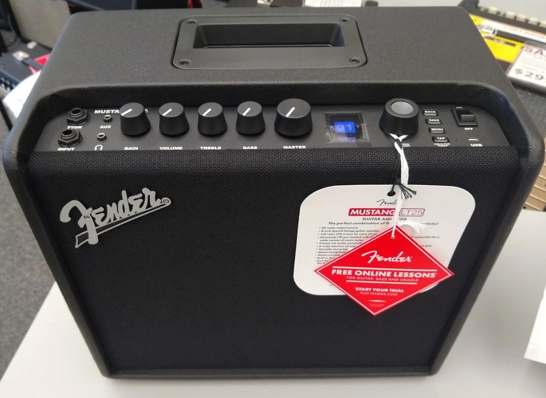 Fender mustang clearance lt25 bass