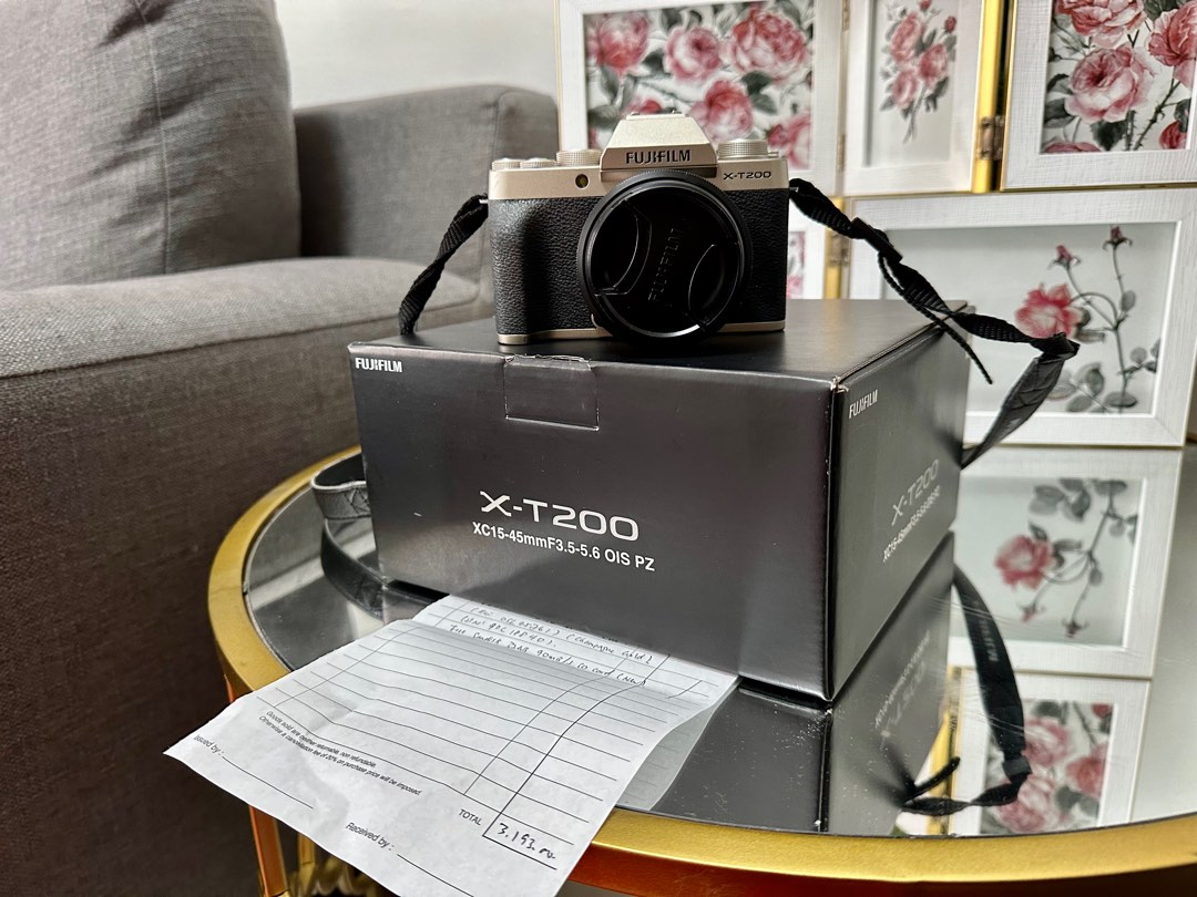 Fuji XT200, Photography, Cameras on Carousell