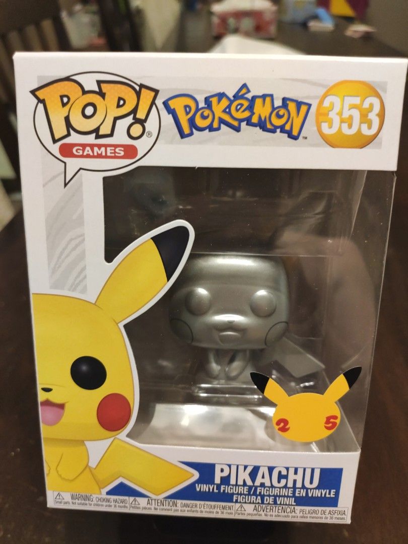 Funko Pop! Games: Pokemon 353 - Pikachu 25th Anniversary