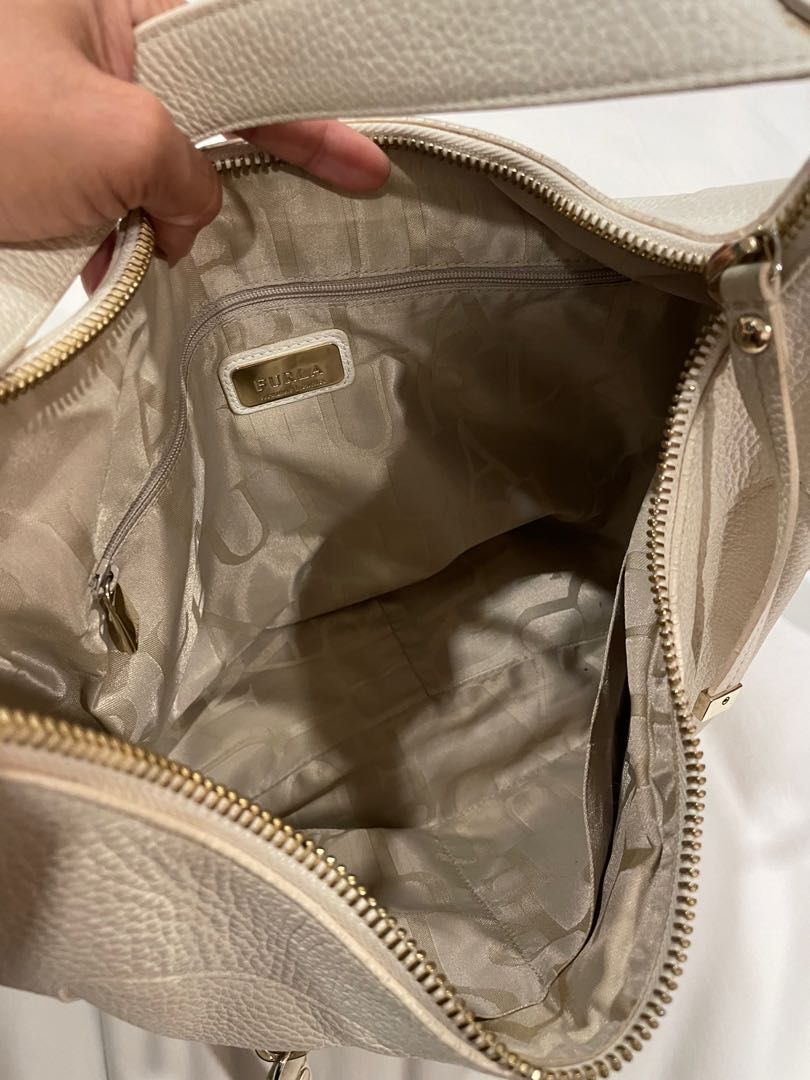 Furla White Leather Shoulder bag Women s Fashion Bags Wallets