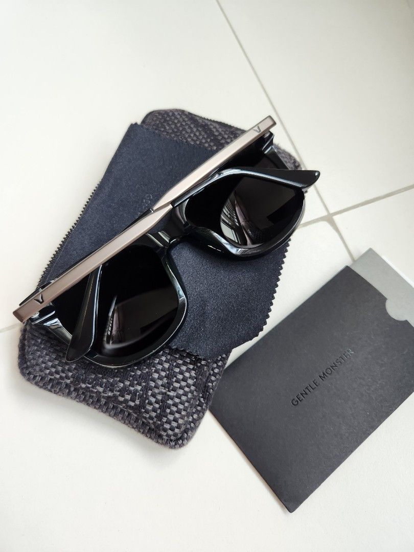 Gentle Monster Absente 01 Gun UV400 Sunglass, Men's Fashion, Watches