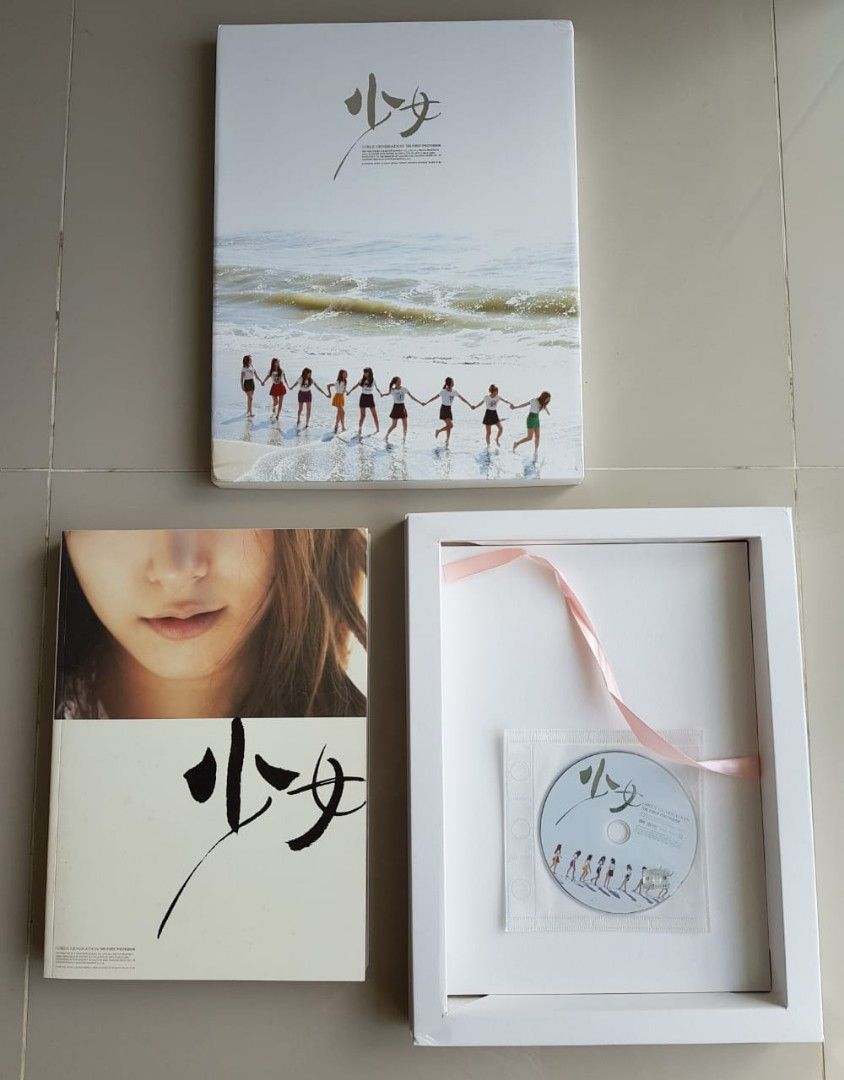 Girls' Generation (SNSD) The First Photobook Girl In Tokyo
