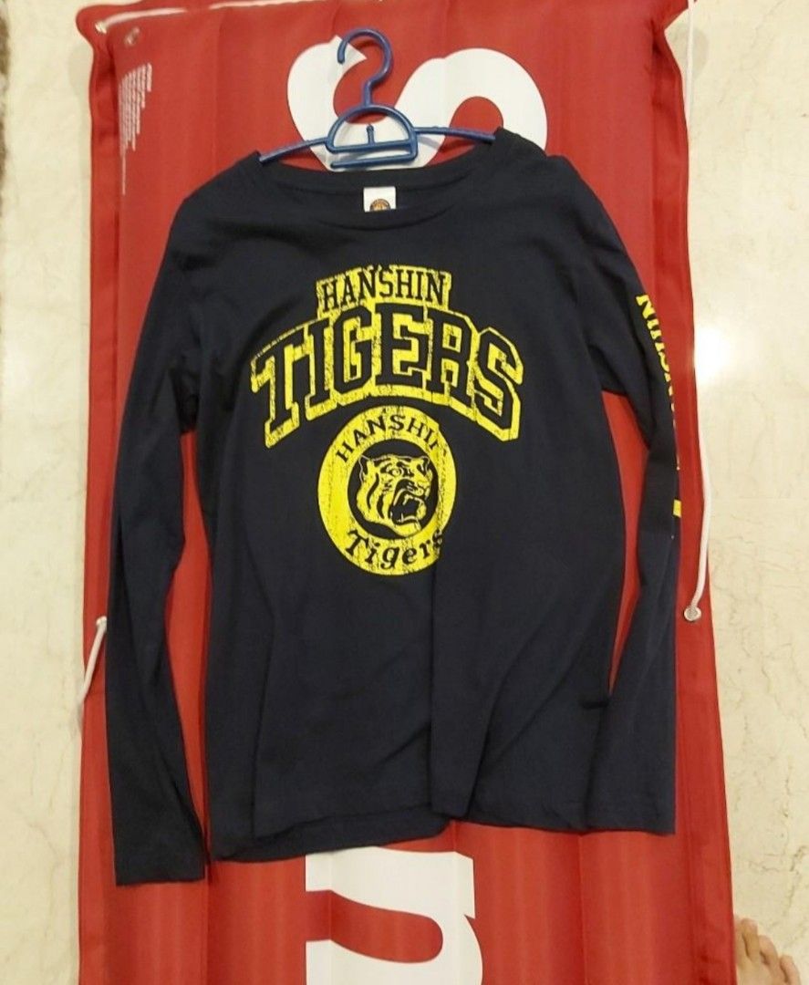 Hanshin Tigers Long Sleeve T-Shirt