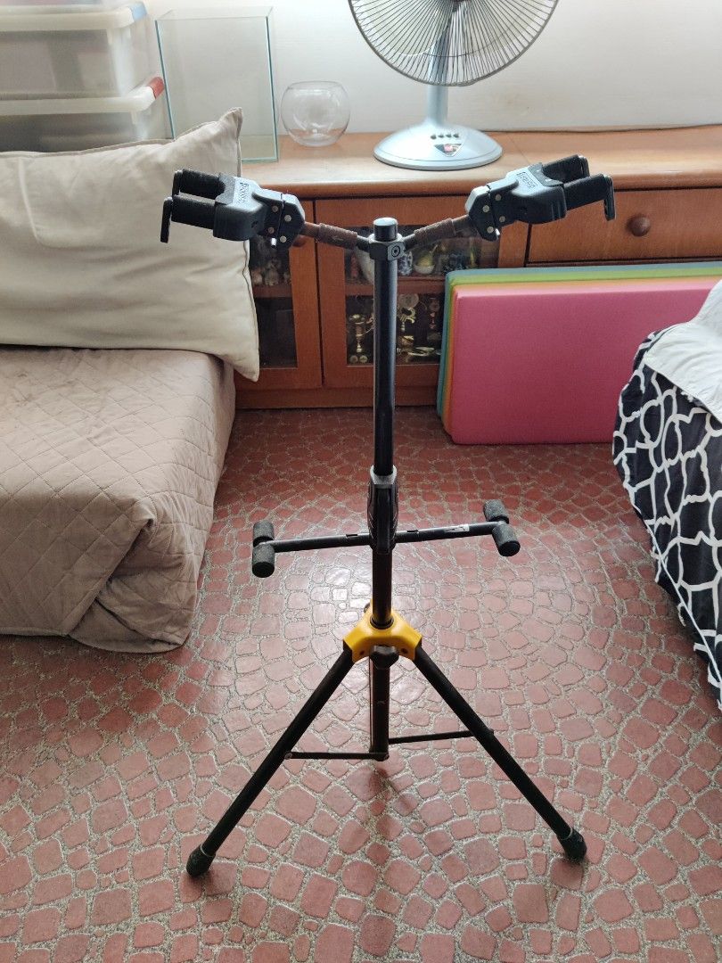 Hercules Double Guitar Stand GS422B Plus, Hobbies & Toys, Music & Media