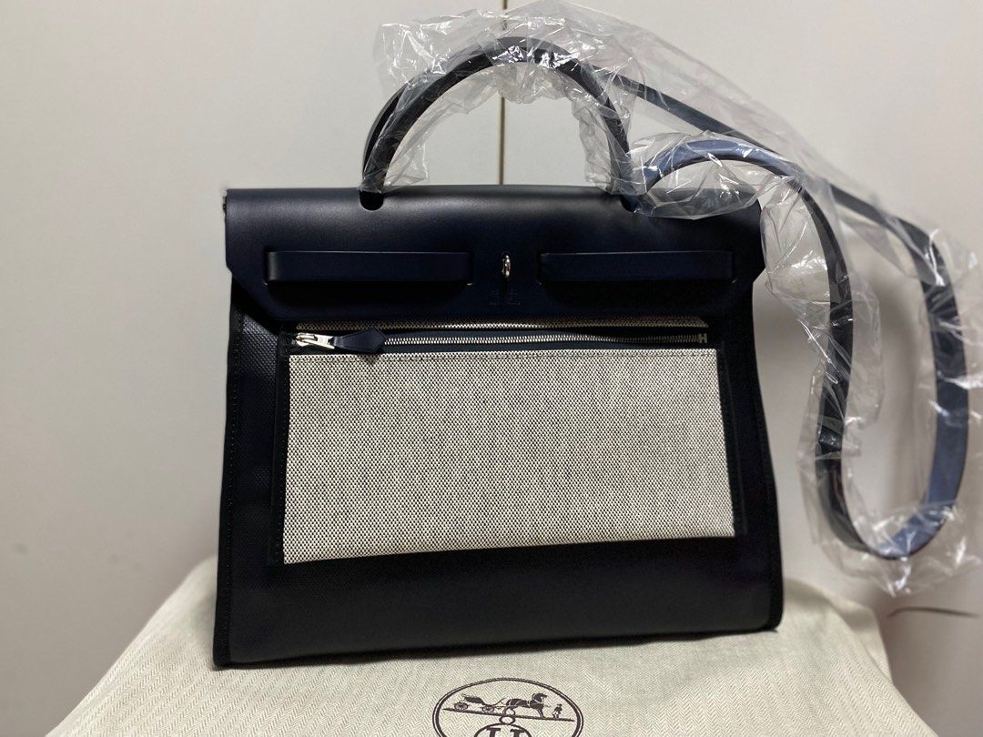 Hermes Herbag 31 Noir Waterproof PHW incl. professional bag