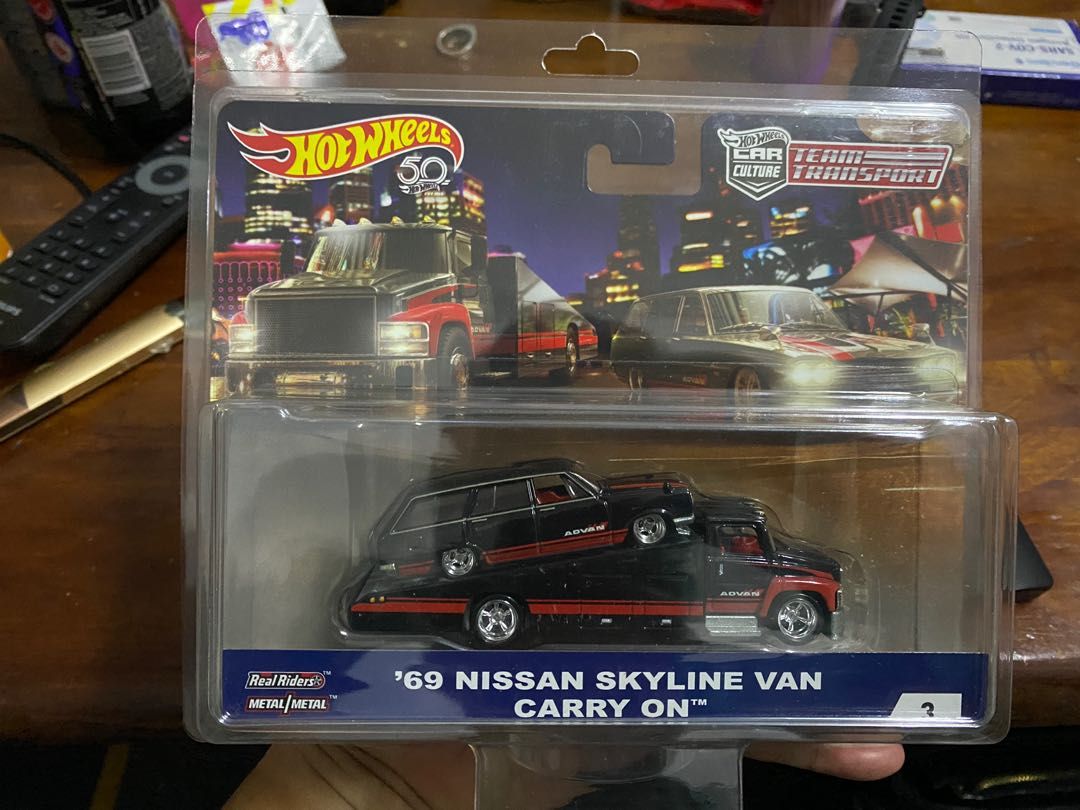 69 nissan skyline van carry on store