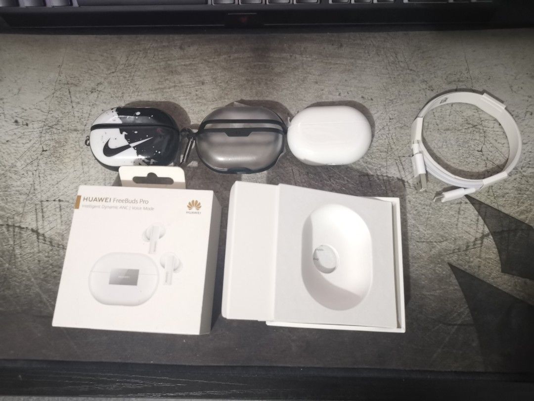 Huawei Freebuds Pro (Category: Headphones & Headsets) located in Caloocan City. Submitted by blackfire_07 (Listing ID 1196961452, Image 2). Description: Used like new with unused USB type C cord and silicon tips. With free 2cases and memory foam tips. Meetups novaliches and fairview area. Free delivery depends on location Rfs. Switched to apple products.