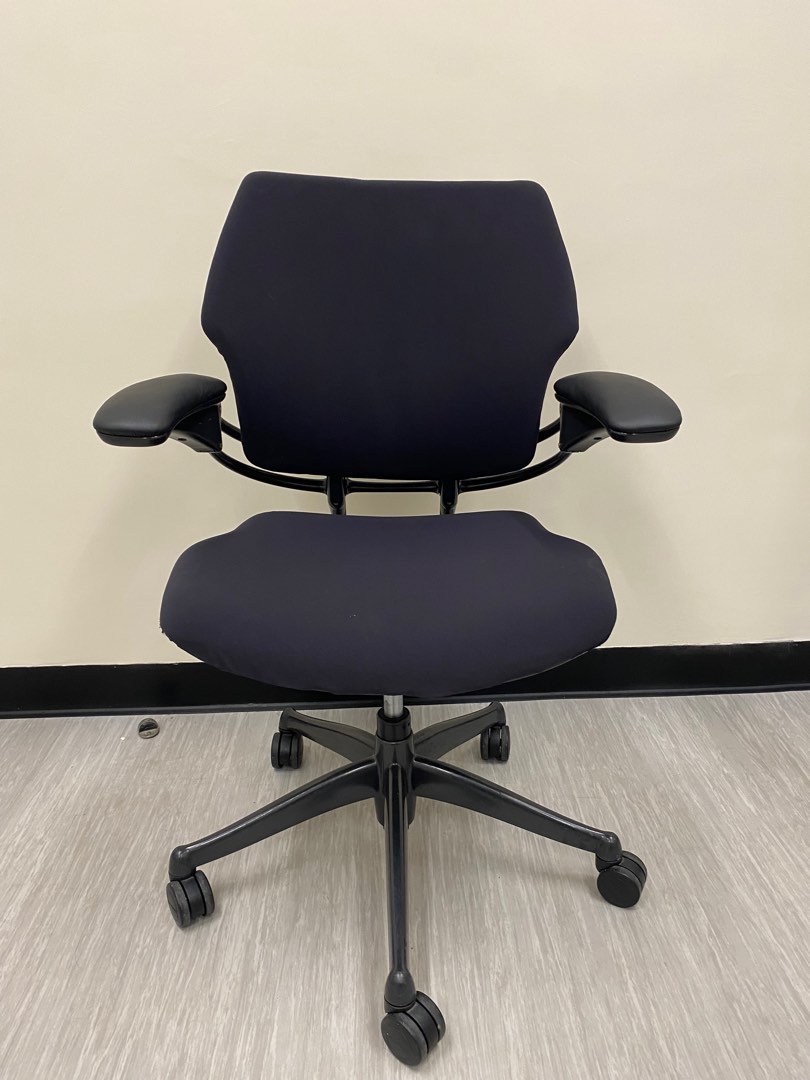 Humanscale Freedom Office Chair not Herman Miller Steelcase, 傢俬＆家居, 傢俬