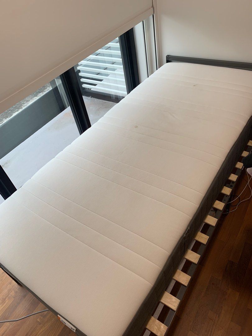 Ikea outlet hovag single