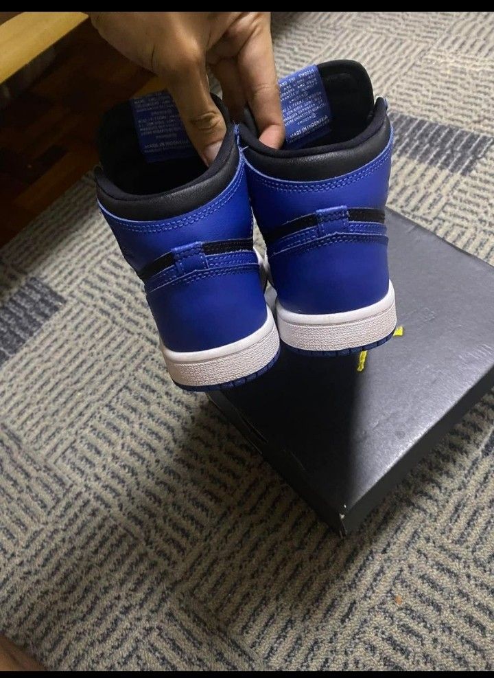 mens blue jordan shoes