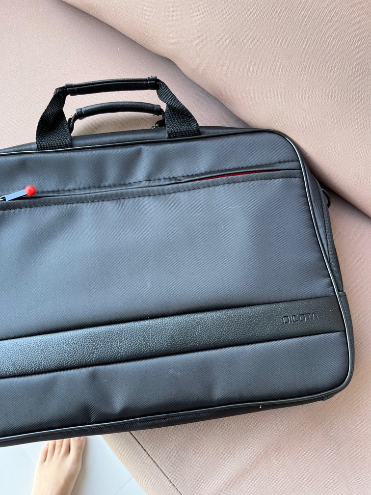 Lenovo laptop carry bag new, Computers & Tech, Parts & Accessories, Laptop Bags & Sleeves on