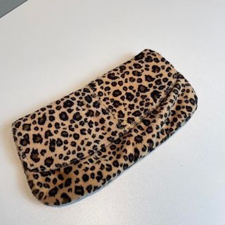 Leopard print purse with faux fur