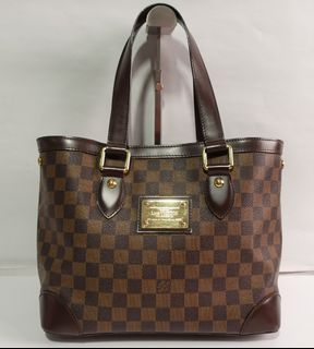 (Category: ) located in . Submitted by sg.mastroluxe (Listing ID 1196956995, Image 1). Description: .