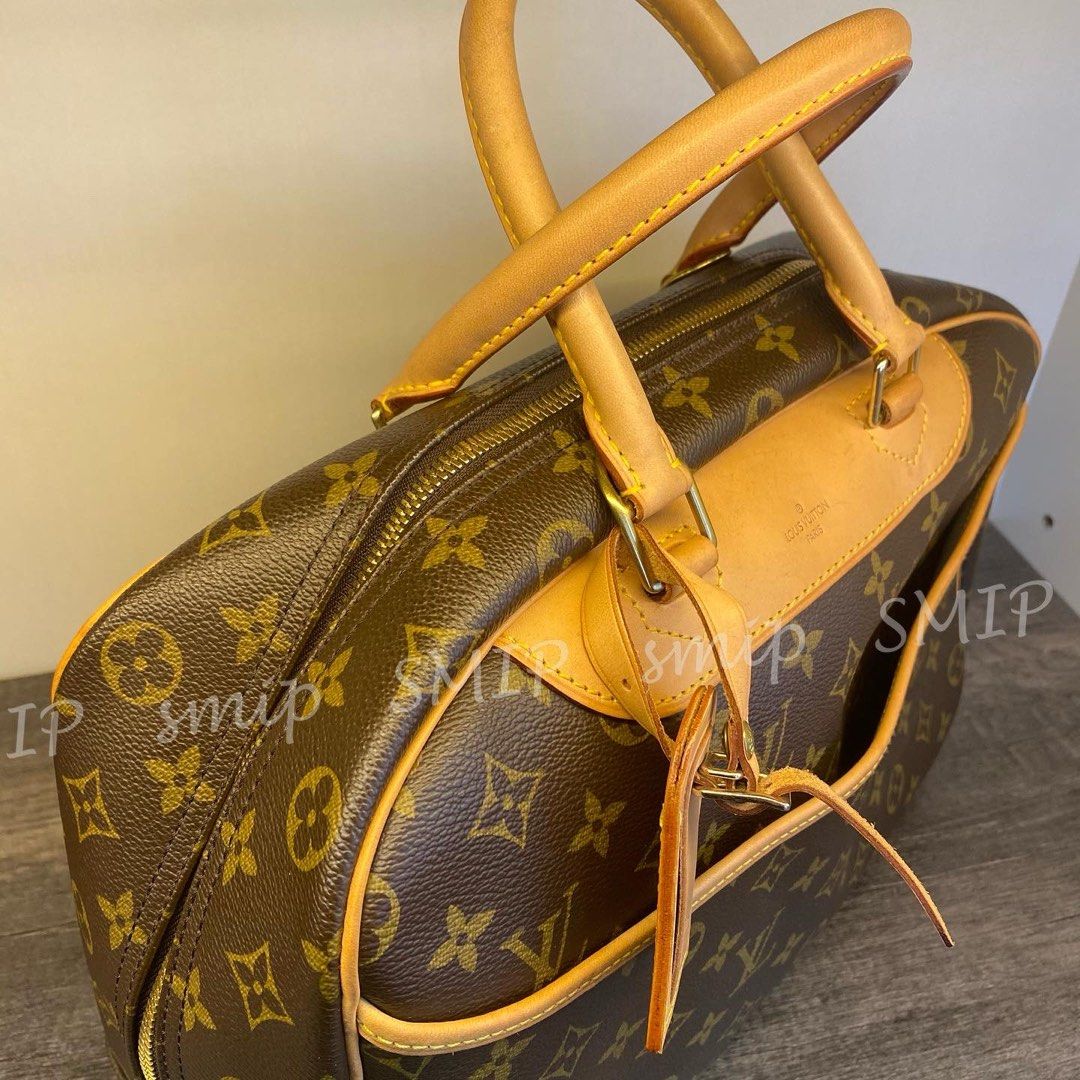 LOUIS VUITTON DEAUVILLE Monogram No.813