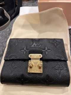 LV Ariane Compact Wallet with 12 Card Slot Louis Vuitton Wallet, Women's  Fashion, Bags & Wallets, Wallets & Card holders on Carousell