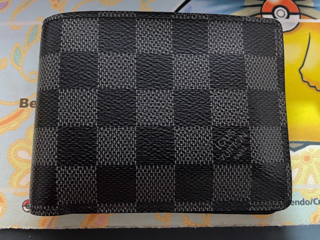 Louis Vuitton N62663 Multiple Wallet Damier Graphite Canvas, Luxury, Bags &  Wallets on Carousell