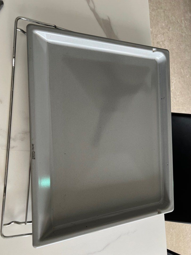 Miele H4240 oven trays and grill tray, TV & Home Appliances, Kitchen