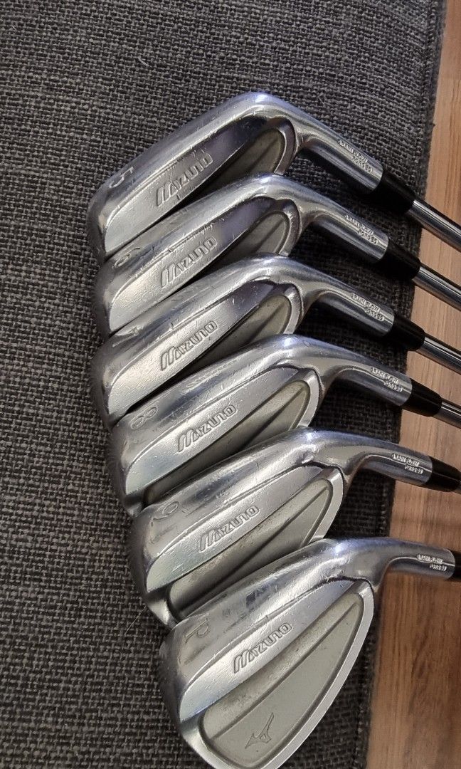 Mizuno gold golf irons hot sale