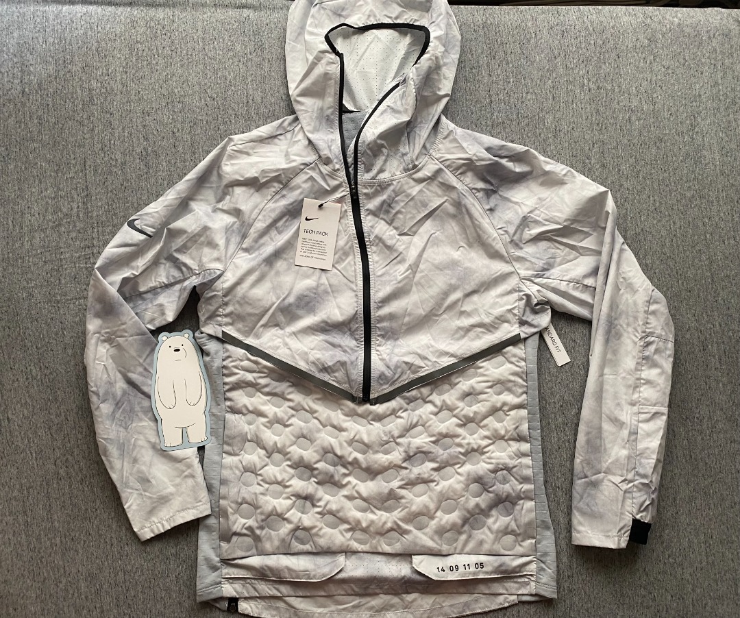 Nike AeroLoft Tech Pack 2 in 1 Windrunner Jacket Men s Grey
