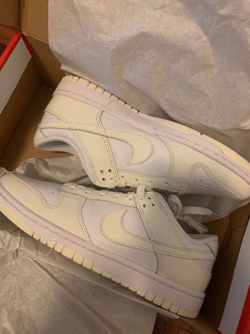 dunk low w sail