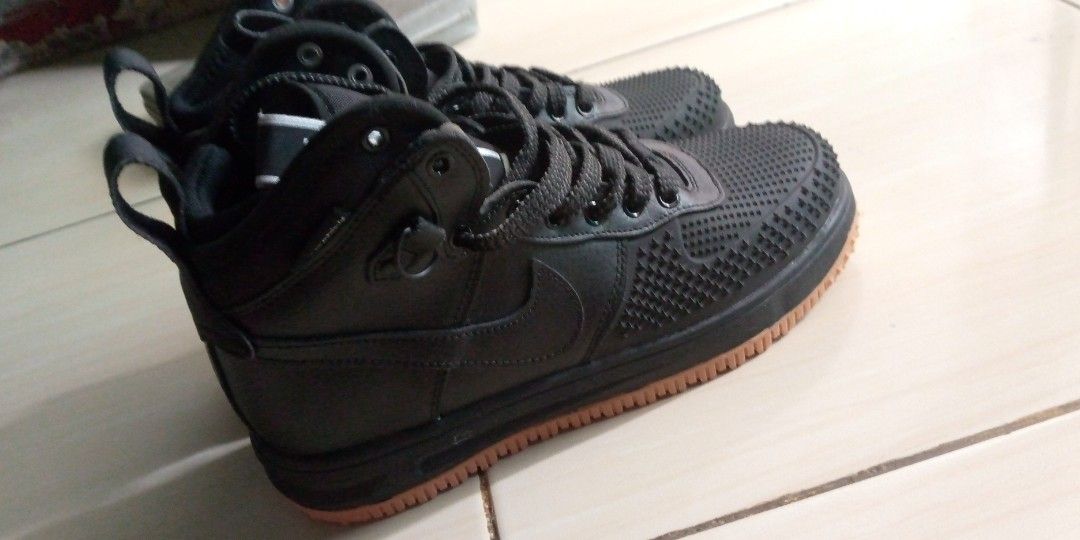 Nike Lunar Force DuckBoot size 40, Fesyen Pria, Sepatu