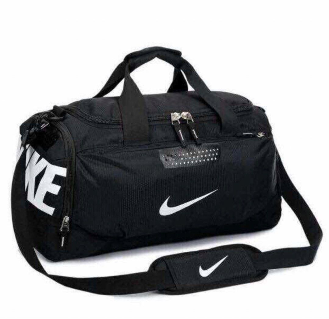 Nike gym backpack with shoe compartment discount