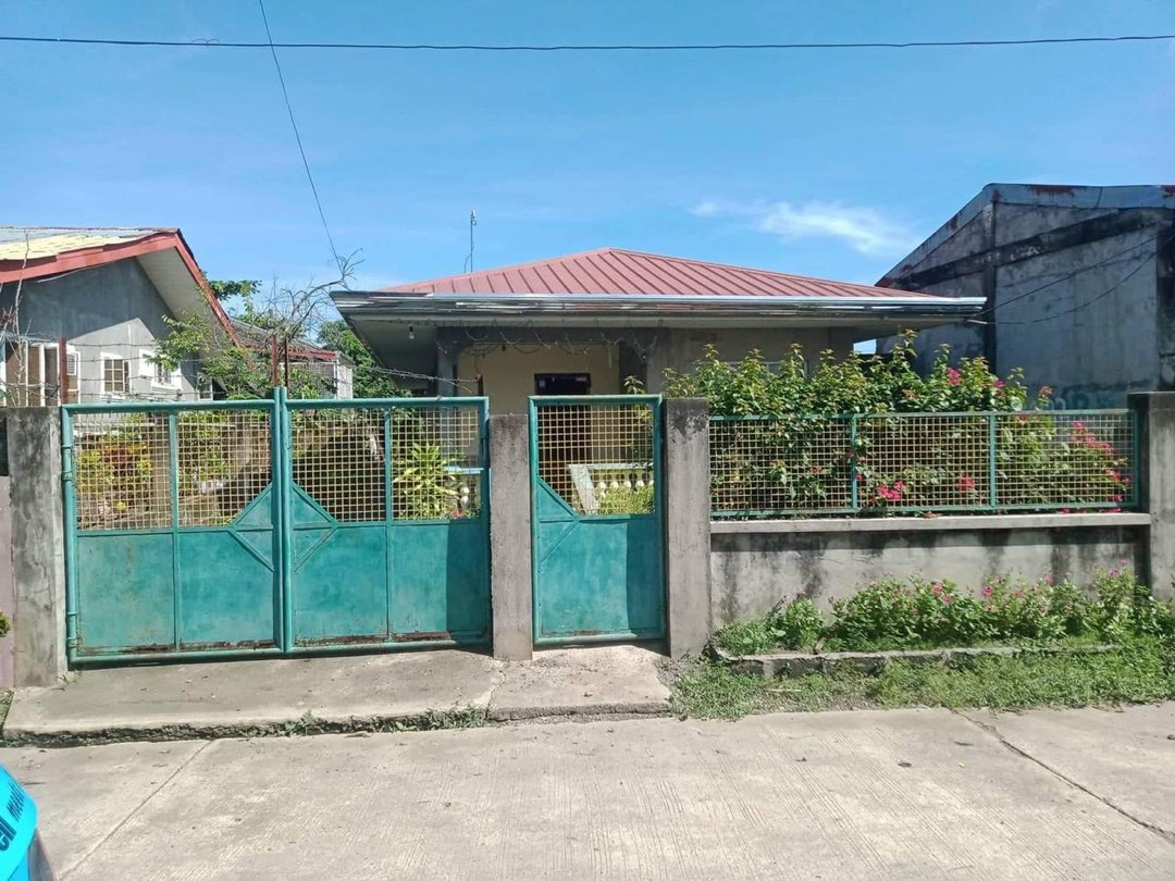 (Category: ) located in . Submitted by bb188 (Listing ID 1196915759, Image 1). Description: .