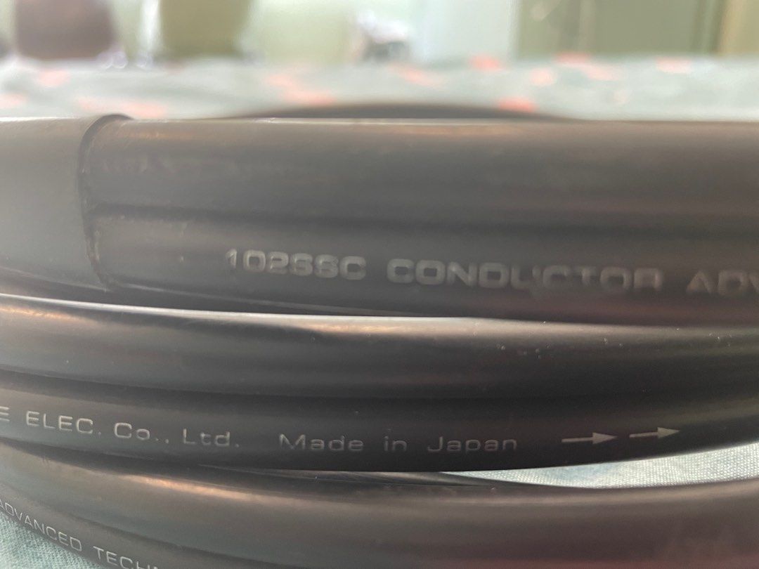 Oyaide Across 3000Y speaker cable 2.5m / pair, 音響器材, 其他音響配件及設備 Carousell