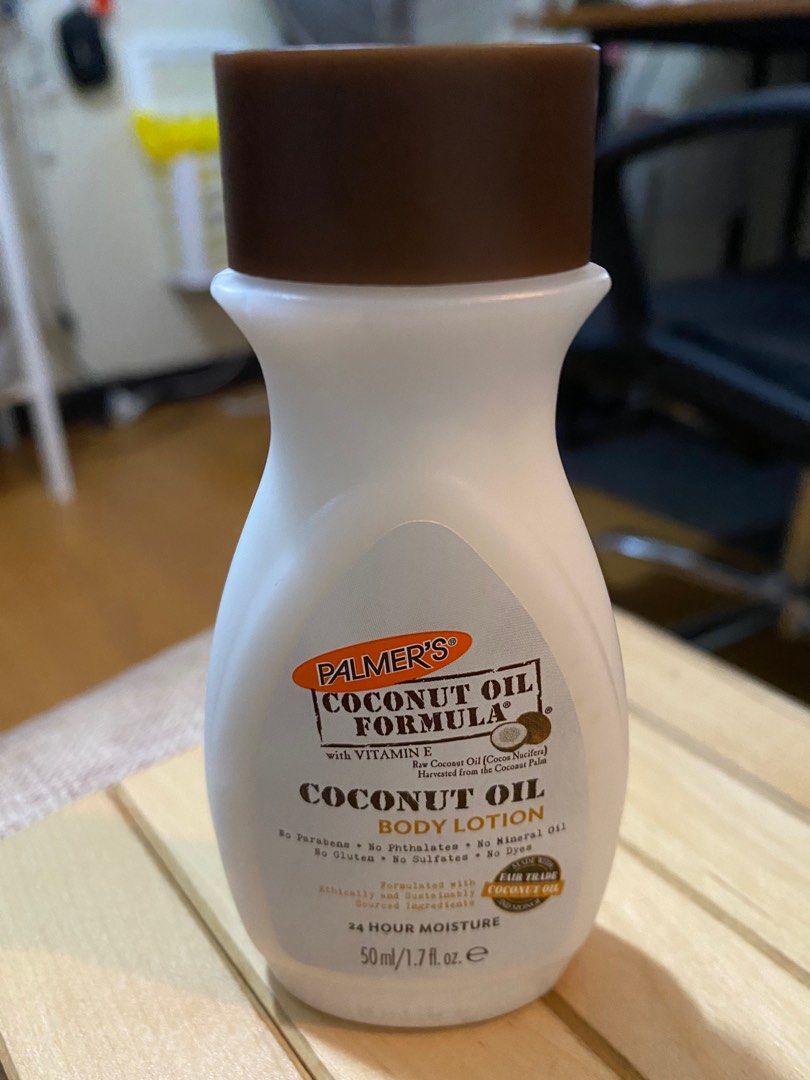 Palmer’s Coconut Oil Body Lotion w/ Vit E (Category: Body Care) located in Paranaque City. Submitted by vamsfor1 (Listing ID 1196963164, Image 1). Description: Travel/handy/bag sized 50ml 24 hour moisture Coconut Oil Formula with Vit E.