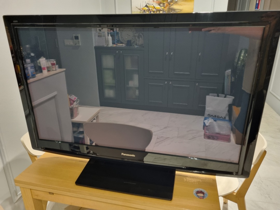 Panasonic Viera 42" Plasma TV, TV & Home Appliances, TV & Entertainment