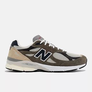 （分類：）位於 。 由 NewSneakers 提交（商品編號 1197047323，圖片 1）。簡介： 。