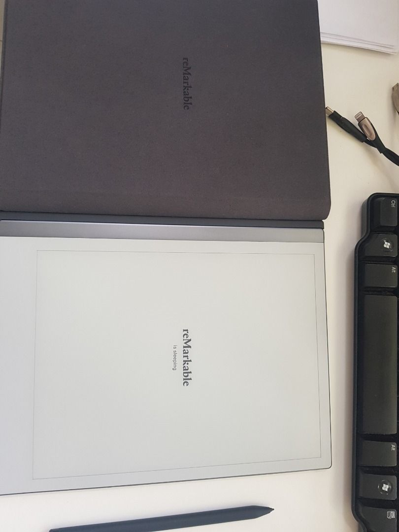 Remarkable 2 with black pen (has eraser), Mobile Phones & Gadgets, E