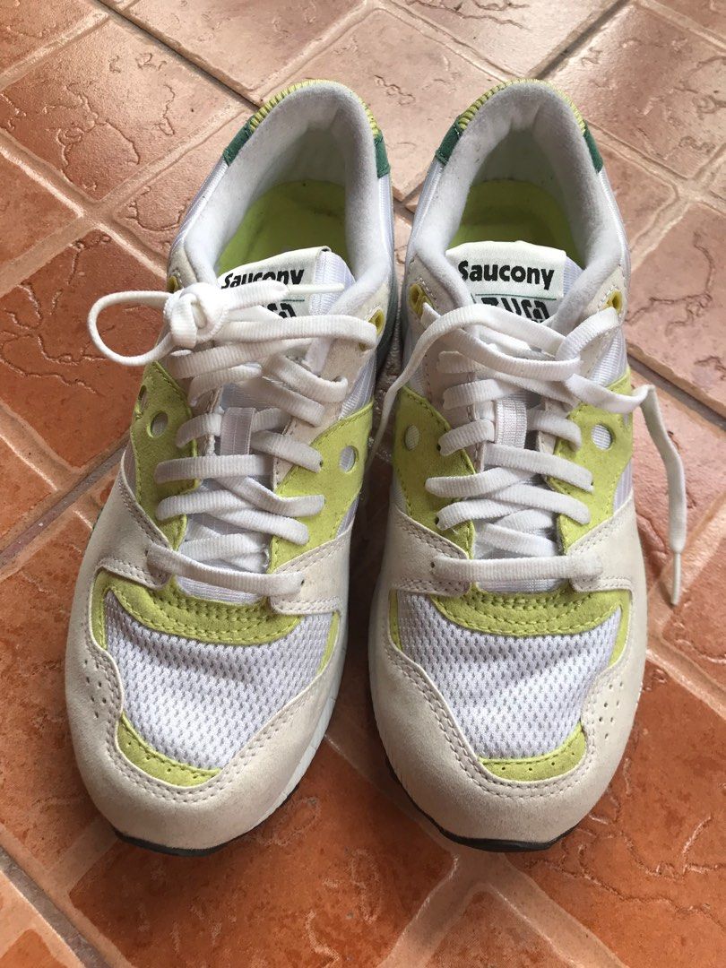 Saucony Azura Men s Fashion Footwear Sneakers on Carousell