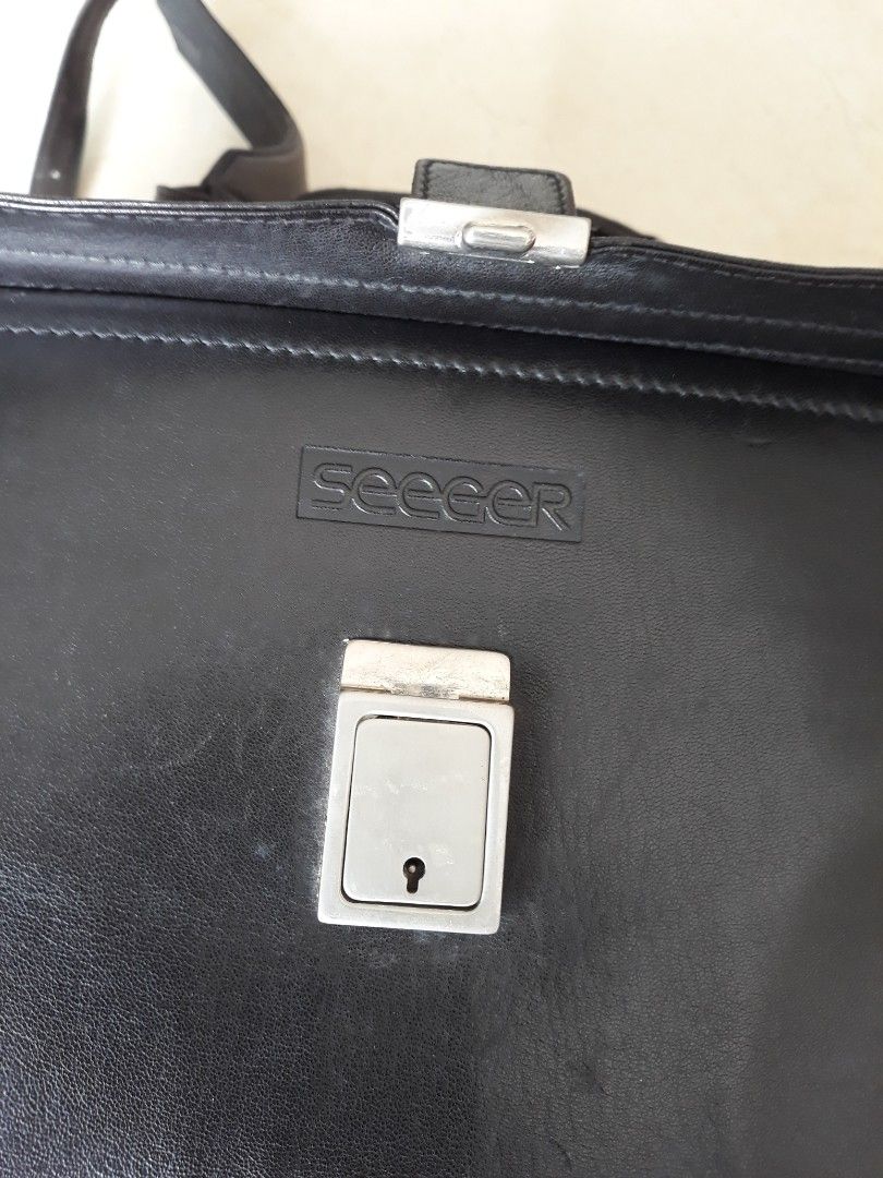 Seeger Busines Bag, Luxury, Bags & Wallets on Carousell