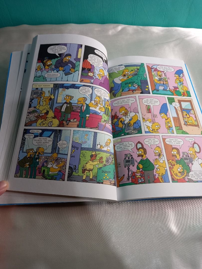 SIMPSONS COMICS COLOSSAL COMPENDIUM VOLUME TWO, Hobbies & Toys, Books ...