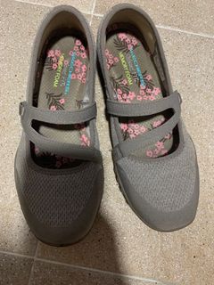 (Category: ) located in . Submitted by yy.123 (Listing ID 1196986544, Image 1). Description: .