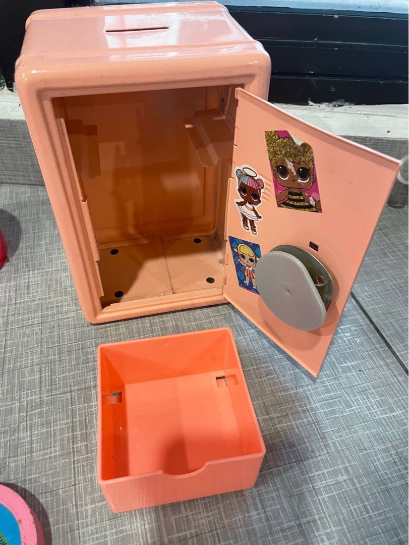 Smiggle Money Box / Piggy Coin Bank, Hobbies & Toys, Toys & Games on